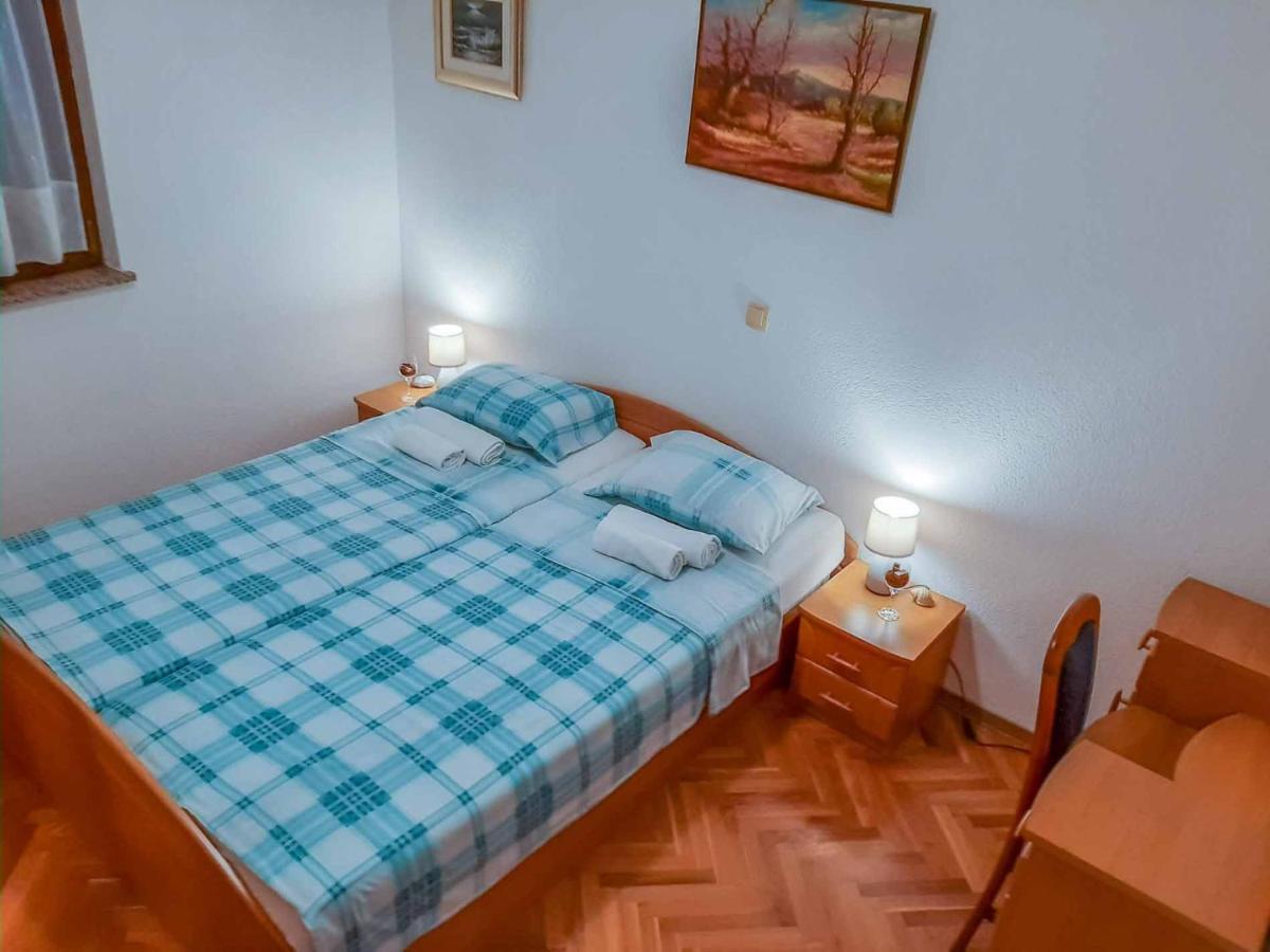 Apartman Mauro Malinska Eksteriør bilde