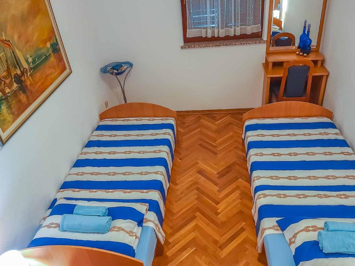 Apartman Mauro Malinska Eksteriør bilde