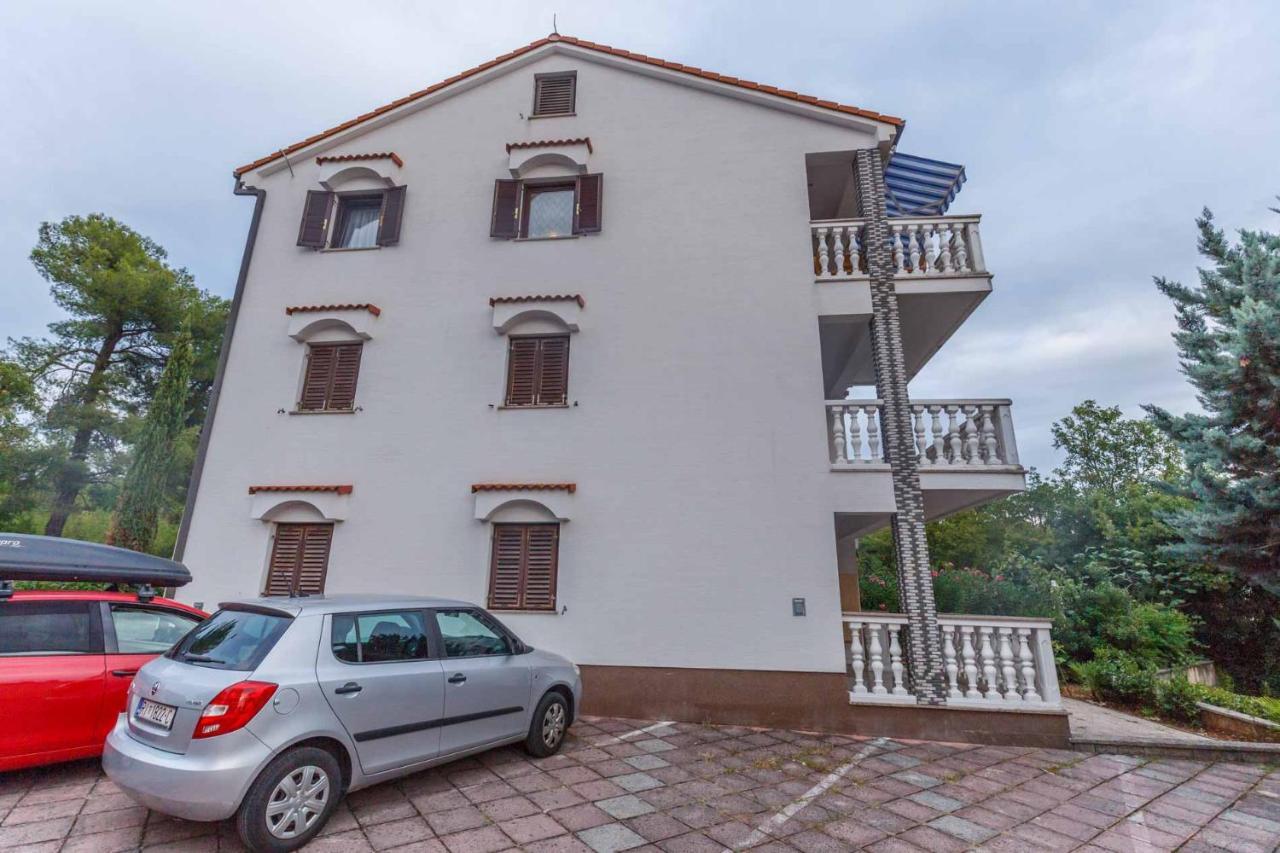 Apartman Mauro Malinska Eksteriør bilde