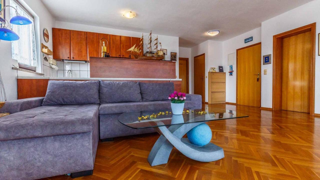 Apartman Mauro Malinska Eksteriør bilde