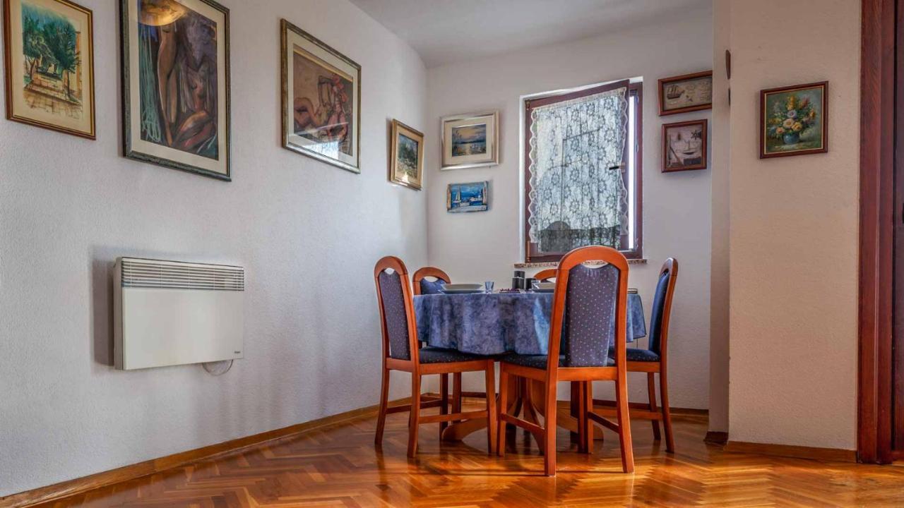 Apartman Mauro Malinska Eksteriør bilde